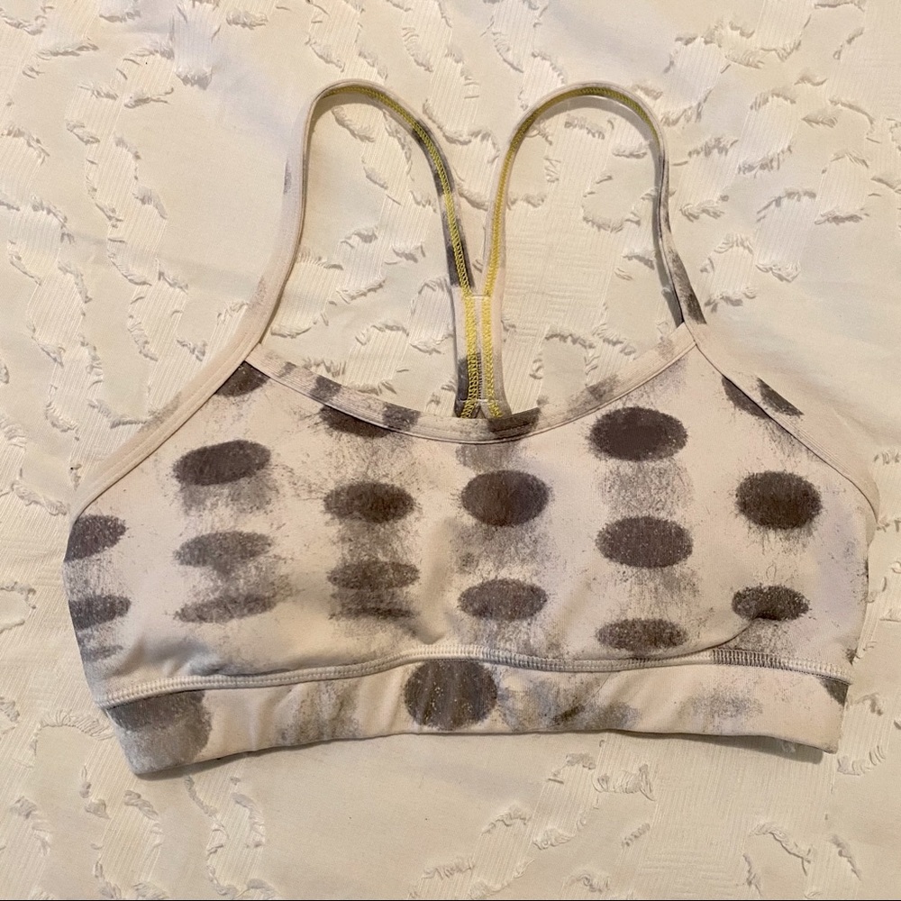 Lululemon sports bra